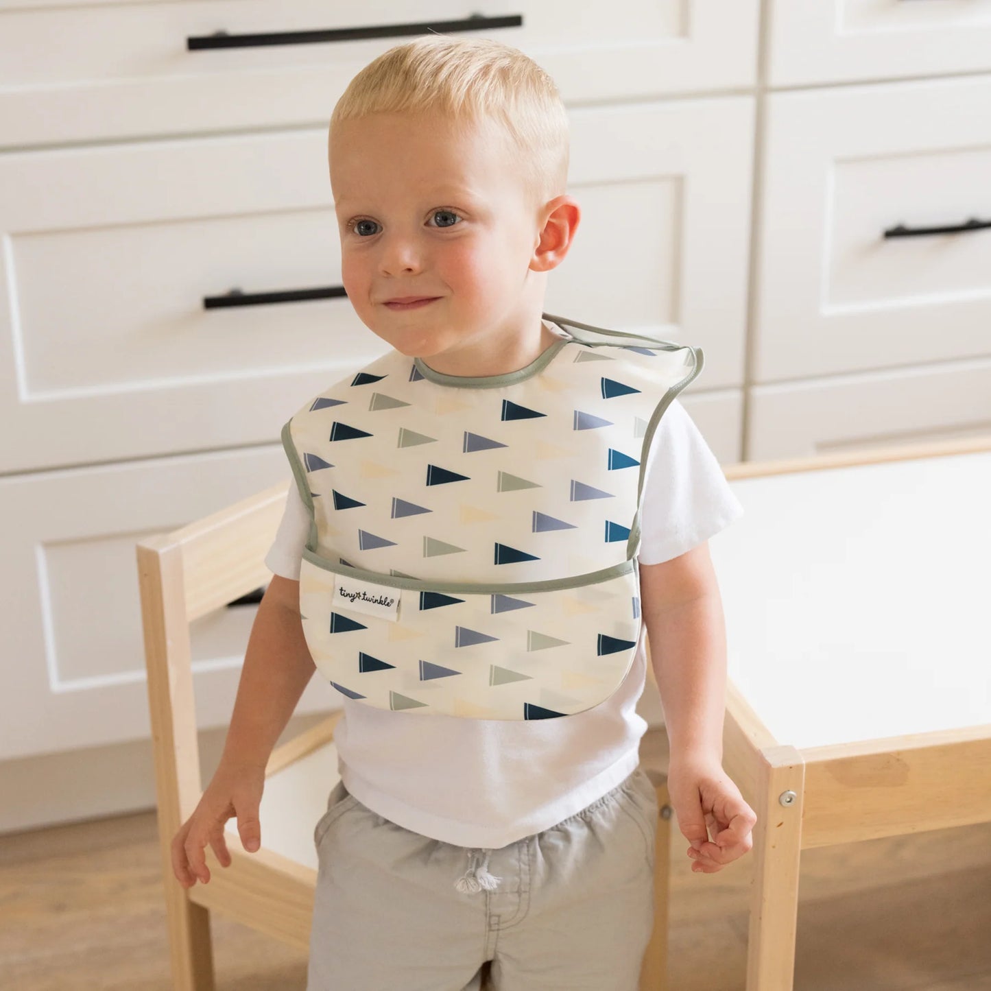 Mess proof Bib